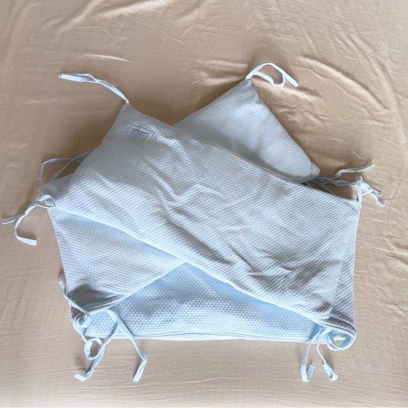 Red Castle | Pale blue Bed Bumper - Picture 1 of 2